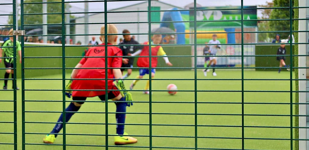 Das neue Minispielfeld in Dahlenwarsleben wird seit der Eröffnung vor zwei Wochen rege genutzt. Die Anlage konnte nur dank Spendern und Sponsoren errichtet werden.