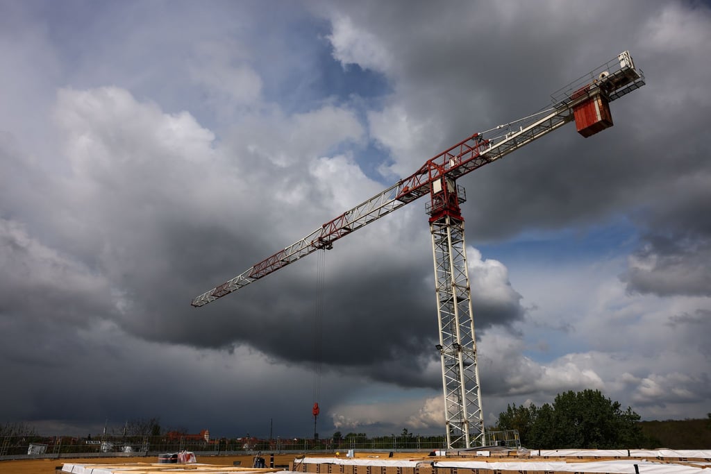 Am Wochenende könnte es örtlich kräftige Gewitter geben. (Archivbild)
