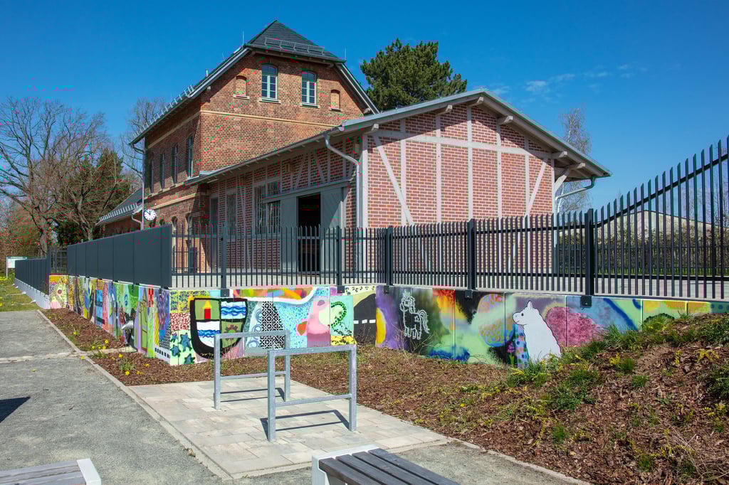 Der alte Bahnhof in Osterfeld lädt im Juni zum Tag der offenen Tür ein.