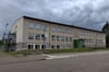 Unsanierte Schule in Goldbeck (Landkreis Stendal) im vergangenen Sommer: Laut Landkreistag besteht in Sachsen-Anhalts Schulen ein Investitionsstau von rund 500 Millionen Euro.