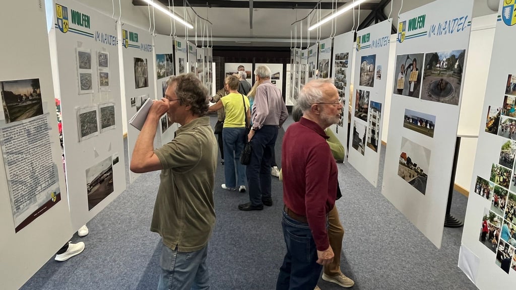 Die Ausstellung im Industrie- und Filmmuseum führt die Besucher durch die Jahrhunderte.