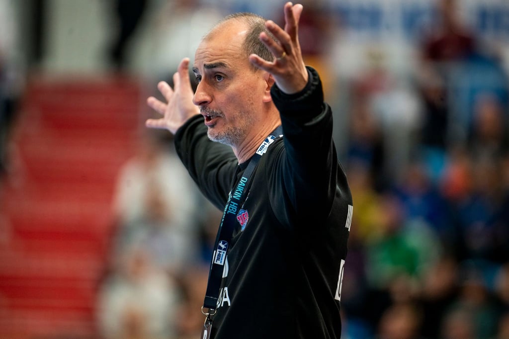 Trainer Emir Kurtagic sieht die nächste Niederlage seiner Potsdamer Handballer.