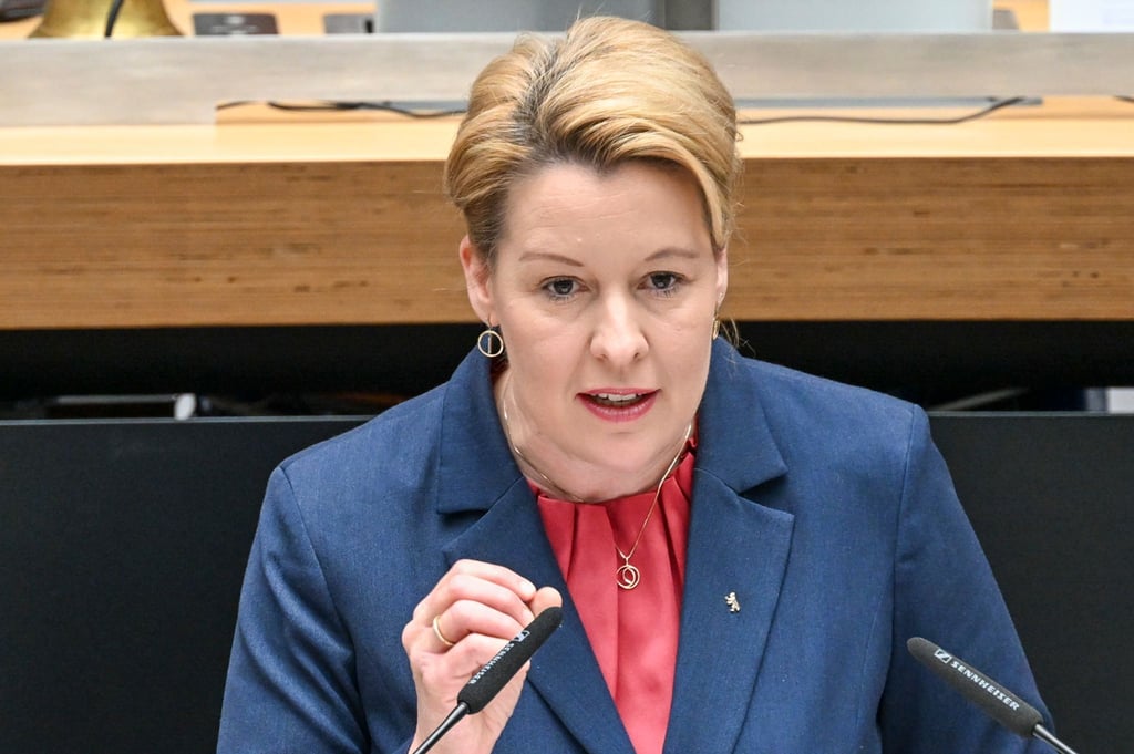 Berlins Wirtschaftssenatorin Franziska Giffey (SPD) hält die geplante Senkung der Mehrwertsteuer für Restaurantspeisen für richtig. (Archivbild)