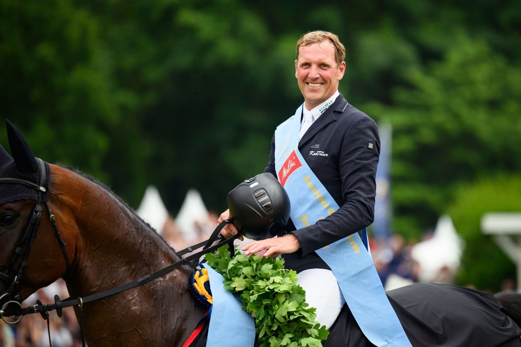 Andre Thieme gewinnt das Derby.