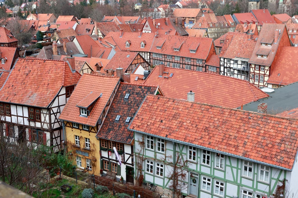 Die Welterbestadt Quedlinburg feiert gleichzeitig Welterbetag und Stadtfest. (Archivbild)