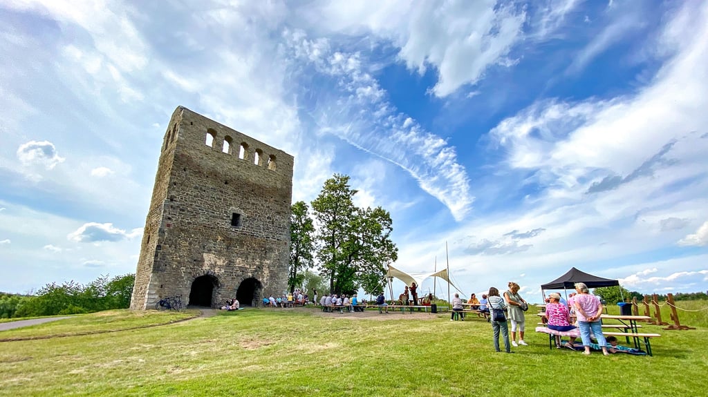 Die Kirchenruine Nordhusen wurde über Monate restauriert. Jetzt ist sie wieder für Besucher zugänglich.