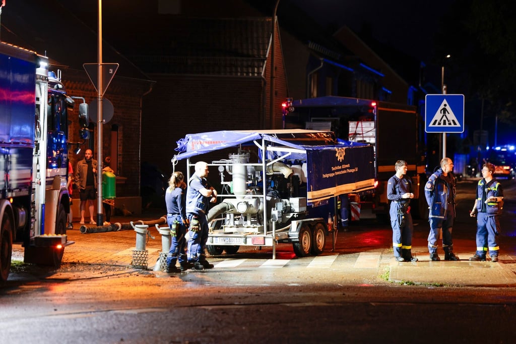 Auch in Erftstadt im Rhein-Erft-Kreis gab es zahlreiche Einsätze für die Rettungskräfte.