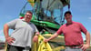 Der Landwirt und Chef Harwin Beenen (r.) und sein Pflanzenbauleiter Markus Schuricht