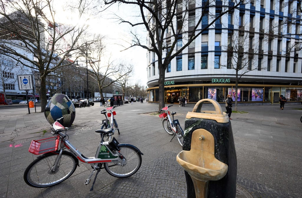 Direkt am Kurfürstendamm soll Harald Juhnke seinen eigenen Platz bekommen. (Archivbild)