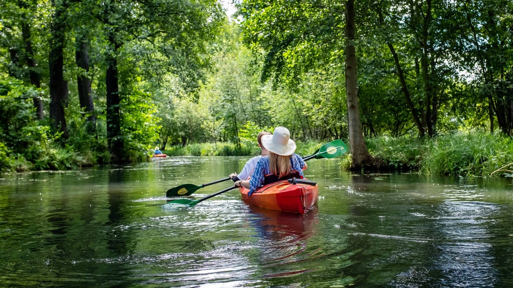 Wer clever plant, kann seinen Urlaub verlängern: Hier finden Sie die Termine für die Urlaubsplanung mit Brückentagen in Sachsen-Anhalt für die Jahre 2025, 2026 und 2027.