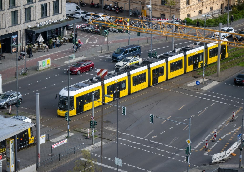 Im Südosten der Stadt soll bis 2030 ein neuer Betriebshof für Straßenbahnen entstehen. (Archivbild)