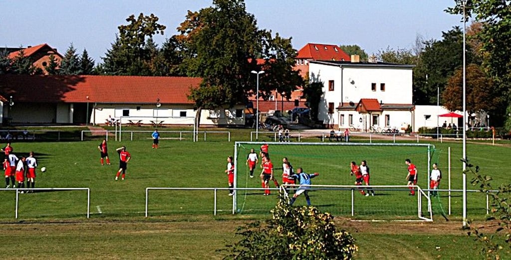 Der Sportplatz in Raßnitz.
