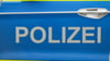 89-Jähriger übergibt fünfstellige Bargeldsumme an Betrüger, die sich als falsche Polizisten ausgeben.
