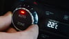 Klimaanlagen im Auto sind unerlässlich: Eine jährliche Überprüfung kann teure Reparaturen und reduzierte Kühlleistung verhindern.