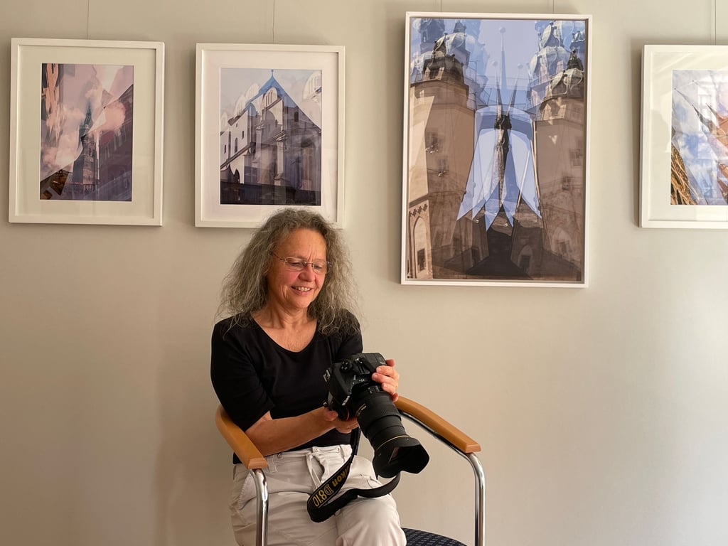 Inspiriert unter anderem von Feiniger, hat Angela Dolgner mit ihren teilweise mehrfachbelichteten Fotografien besondere Halle-Bilder geschaffen.