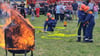 Die Ascherslebener Jugendfeuerwehr will diesen „Hausbrand“ löschen. 