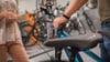 Hohe Rabatte möglich: Wer beim Fahrradkauf verhandelt, spart oft mehrere hundert Euro.