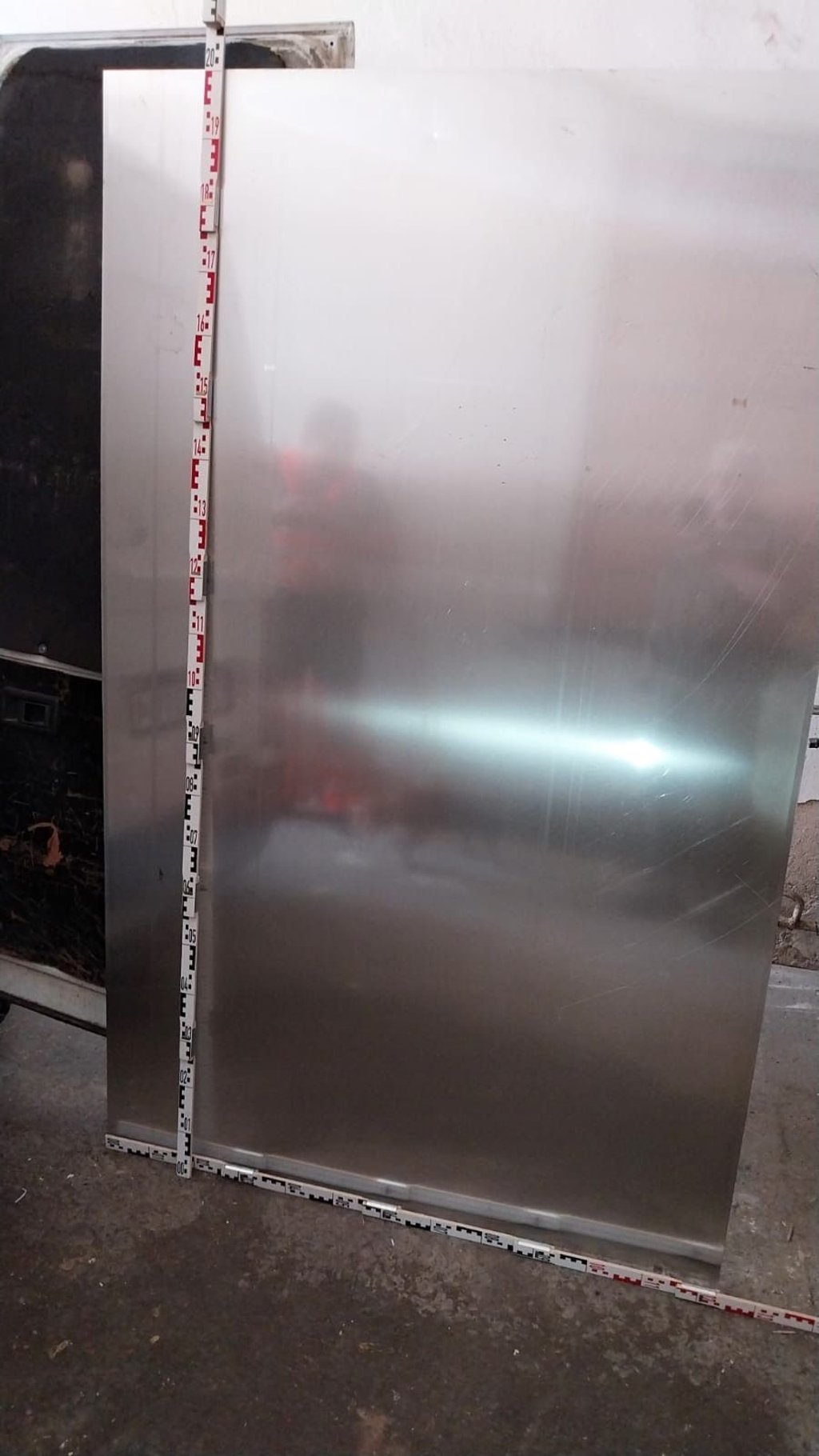 Die Herkunft der gefundenen Aluminiumbleche ist nicht bekannt.