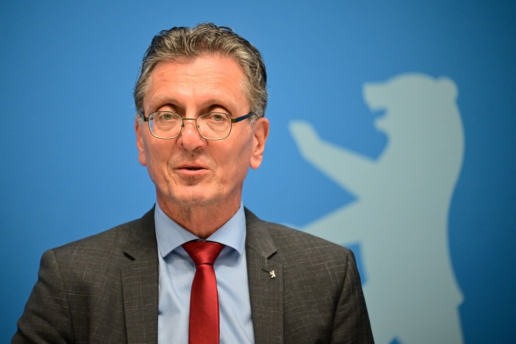 Bausenator Christian Gaebler (SPD) wünscht sich mehr Tempo beim Projekt Urbane Mitte in Kreuzberg. (Archivbild)