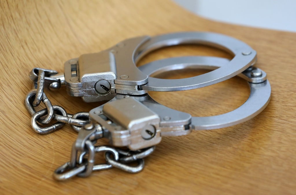 In Leipzig ist vergangene Woche ein 39-Jähriger unter anderem wegen des Verdachts auf Kindesmissbrauch verhaftet worden. (Symbolbild)