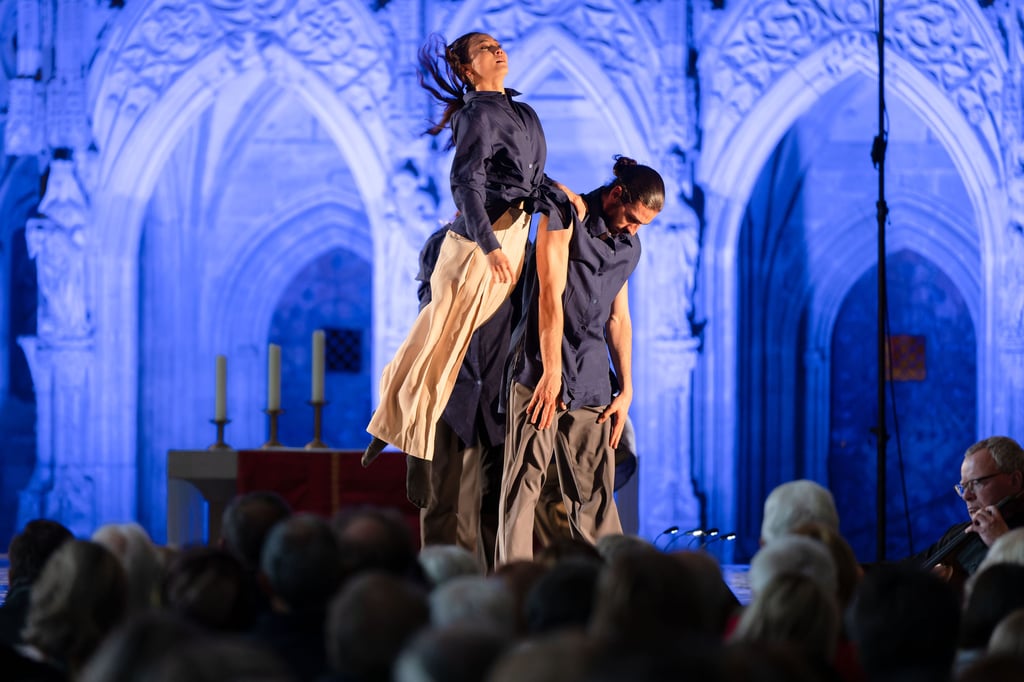 Die Uraufführung "Futurum Domum" eröffnet die diesjährigen Domfestpiele in Halberstadt - und zugleich das internationale Tanzfestival. Das Bild zeigt den Tanzabend der Domfestspiele 2024.