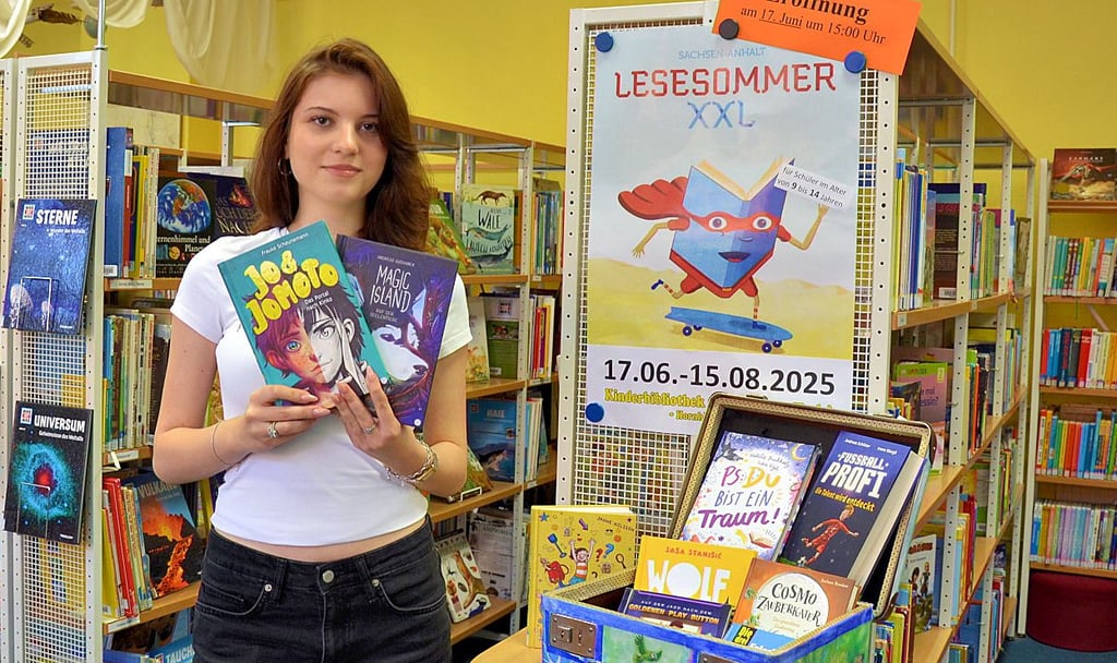 Greta Meyer von der Stadtbibliothek Oschersleben hat den Lesesommer mit vorbereitet. 2024 haben über 170 Kinder an der Aktion teilgenommen.