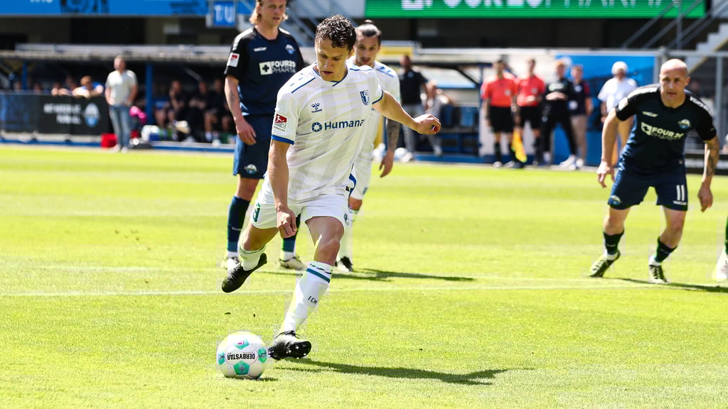 Martijn Kaars verwandelt hier einen Elfmeter für den 1. FC Magdeburg. Am 1. Juli 2025 gibt es eine kleine Regelanpassung, die den Schützen hilft.