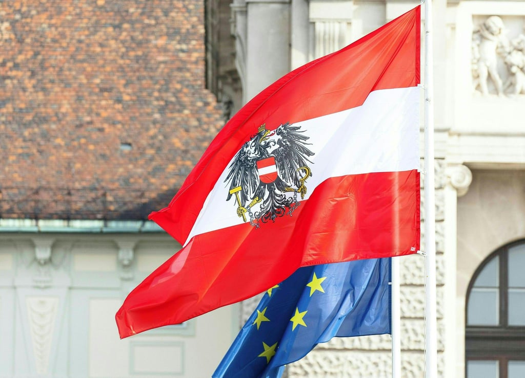 Die EU-Kommission beaufsichtigt, ob die EU-Länder die Regeln für Haushaltsdefizite und Staatsschulden einhalten. (Archivbild)