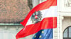 Die EU-Kommission beaufsichtigt, ob die EU-Länder die Regeln für Haushaltsdefizite und Staatsschulden einhalten.
