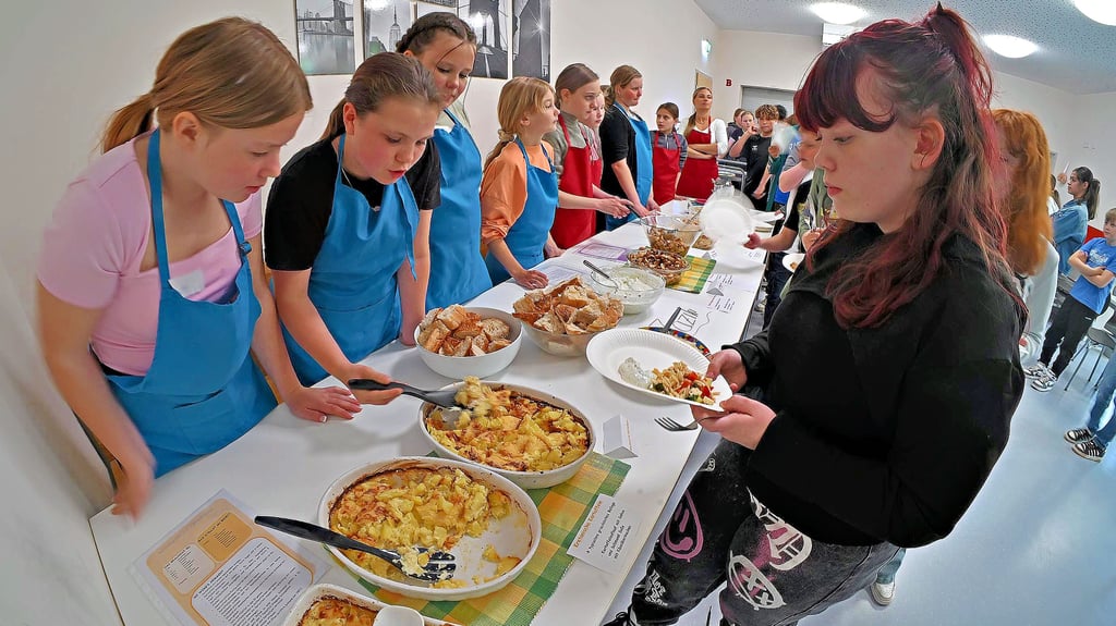 Kartoffelauflauf, Weißbrot und Co: Die Auswahl an Essen ist riesig.