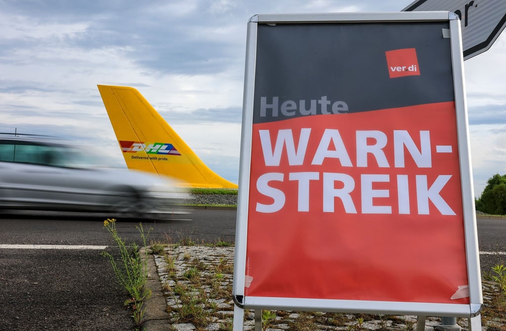 Die Tarifverhandlungen zwischen DHL und Verdi gehen in der kommenden Woche in die dritte Runde.