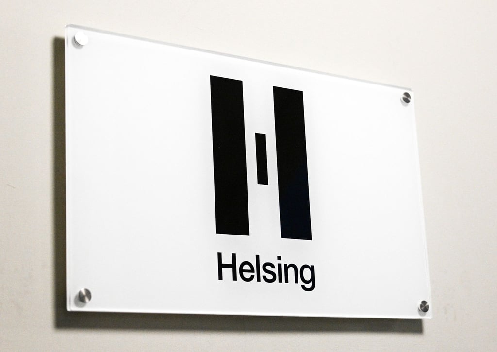 Eine Kamikaze-Drohne und ein Unterwassersystem gehören bereits zum Programm. Nun kauft das KI-Unternehmen Helsing einen Hersteller von Hardware. (Archivbild)