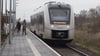 Die Bahnlinie von Oebisfelde nach Glindenberg - mit Haltestellen unter anderem in Vahldorf (Bild)  - soll elektrifiziert werden. Doch in Etingen gibt es dabei ein nicht unerhebliches Problem. 