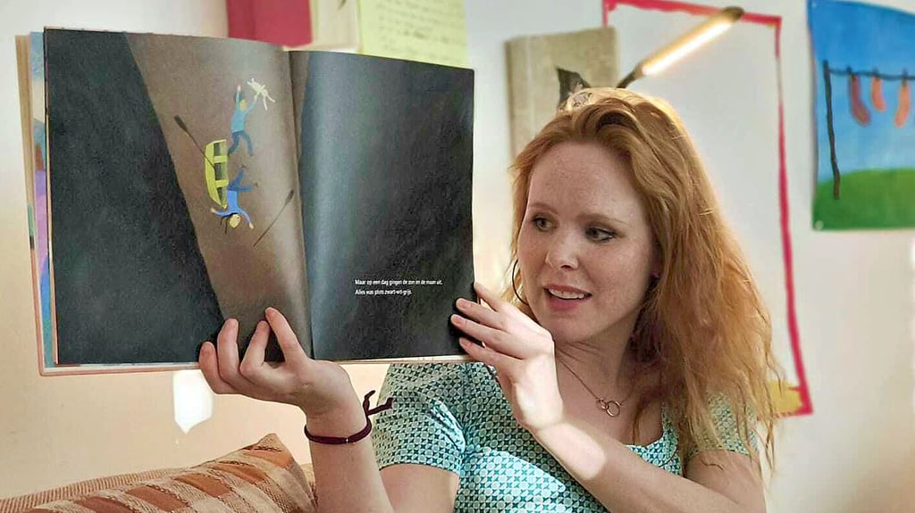 Marjolein Visser hat einige Bücher geschrieben. Unter anderem stellt sie in Aschersleben ihr Kinderbuch vor.