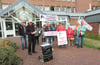 Protest des Havelberger Vereins „Pro Krankenhaus" vor der Kassenärztlichen Vereinigung in Magdeburg. Deren Hauptgeshcäftsführer sprach jetzt im Sozialausschuss