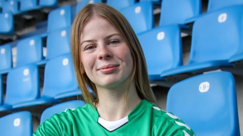 Mit Merle Hellwig schließt sich eine junge Torhüterin der Frauenmannschaft vom 1. FC Magdeburg an.