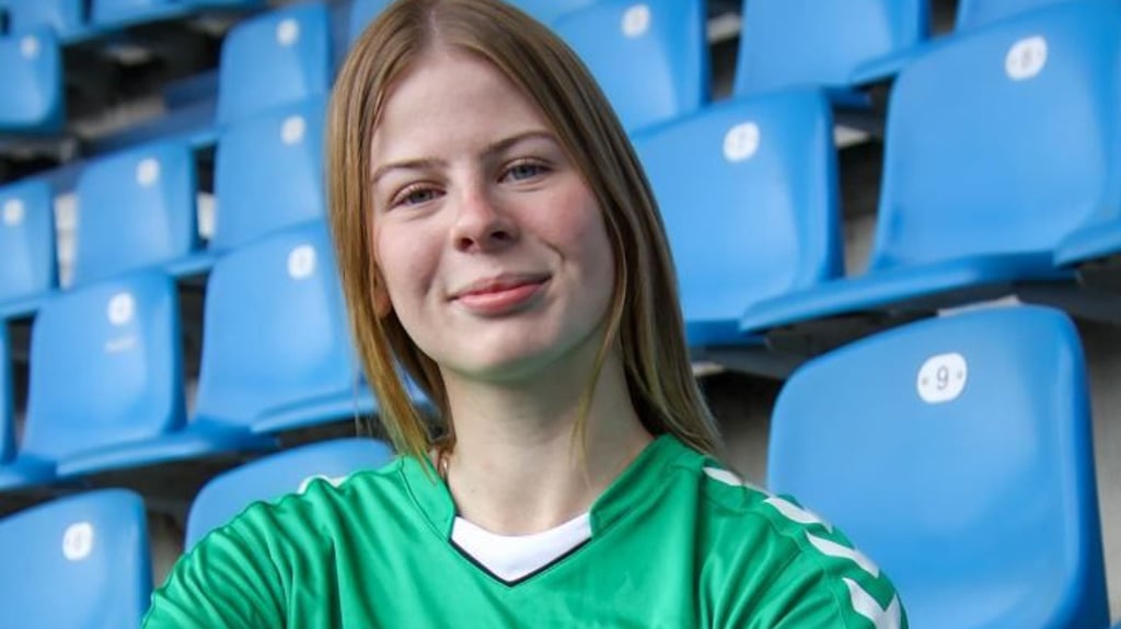 Mit Merle Hellwig schließt sich eine junge Torhüterin der Frauenmannschaft vom 1. FC Magdeburg an.