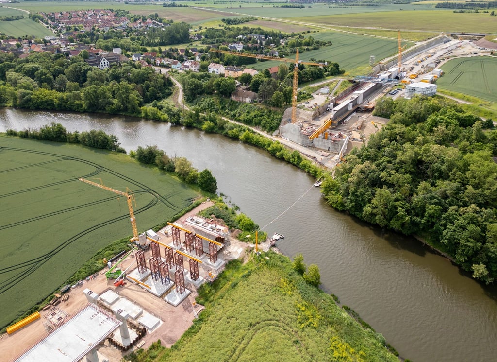 Der Ausbau der A143 bei Halle macht Fortschritte.
