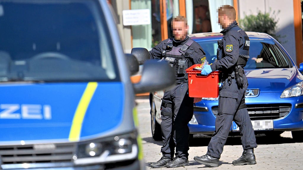 Bei mehreren Wohnungsdurchsuchungen in Aschersleben wurde während der Ermittlungen Diebesgut sichergestellt.