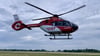 Ein Rettungshubschrauber brachte die Seniorin in eine Klinik.