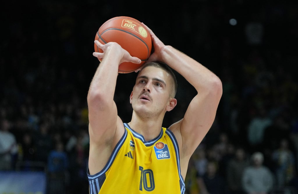 Tim Schneider verlässt nach 14 Jahren Alba Berlin.
