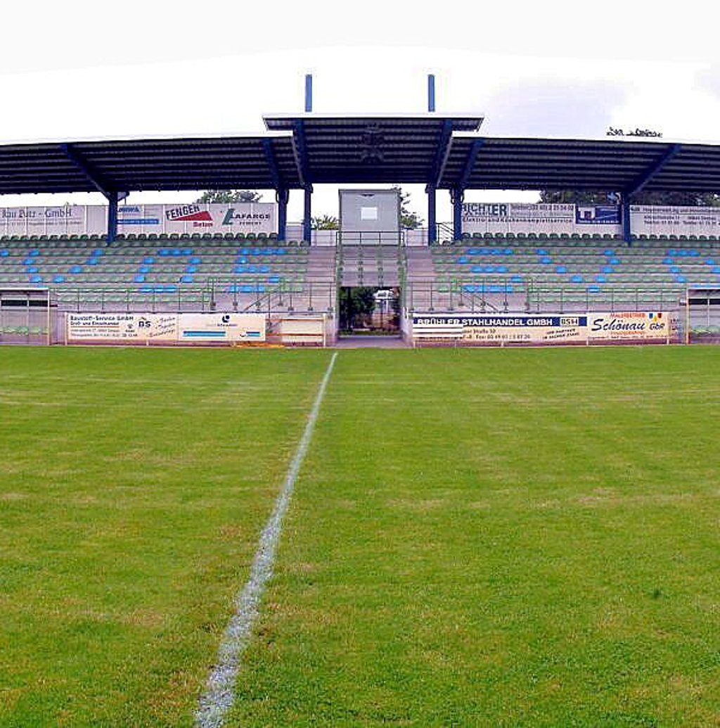 In den Schillerpark kommen zwei prominente Teams.