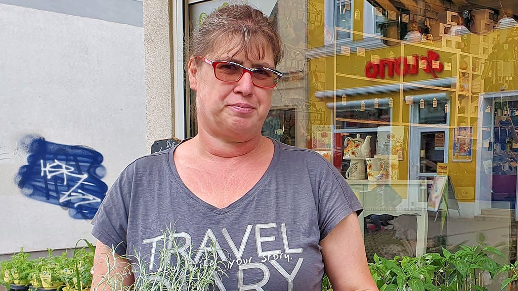 Das saisonale Angebot an frischen Tee- und Kräuterpflanzen läuft nur noch bis Mitte Juni.