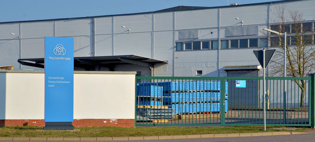 Für Thyssenkrupp wird sich in den nächsten Jahren einiges verändern. Ändern sich die Pläne für das Werk in Schönebeck? 