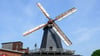 In einer alten Mühle in Bardowick bei Lüneburg wird das Mahlen noch als alte Handwerkskunst betrieben.