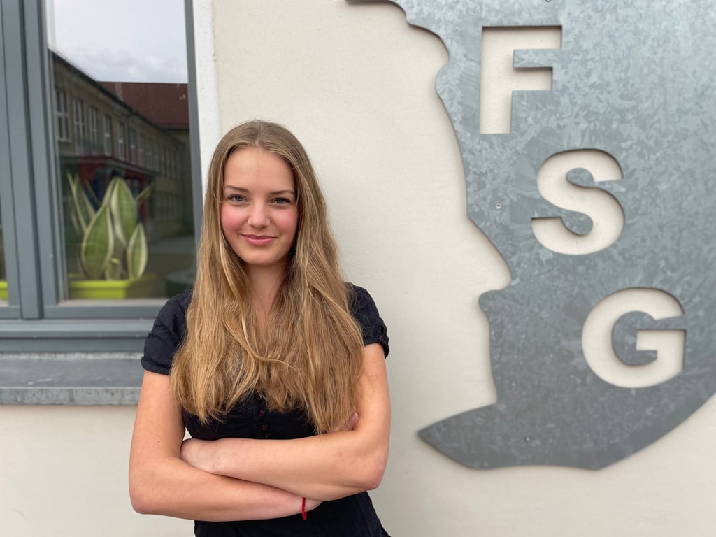 Mia Reinefeld aus der 11. Klasse kümmert sich um den Spendenlauf, der am 23. Juni stattfinden soll.