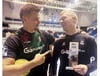 Schon im Monat April wurde Magnus Saugstrup vom SC Magdeburgals bester Spieler geehrt. Hier gratuliert Torwart Sergey Hernandez dem Kreisläufer. 
