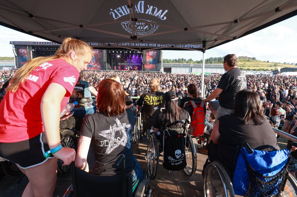 Bei Rockharz ist dafür gesorgt, dass auch Menschen mit Handicap am Festival teilnehmen können.