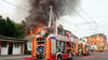 Der Brand brach im Dachgeschoss aus.