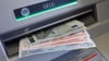 Schnell zum Automaten und Geld abheben - das ist für Kunden einer Wernigeröder Bank nicht mehr einfach so möglich. Ihre Filiale ist geschlossen.